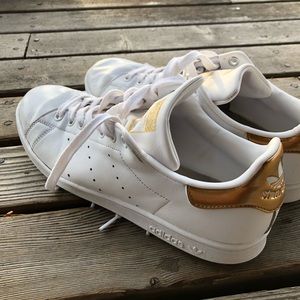 Gold Stan Smiths